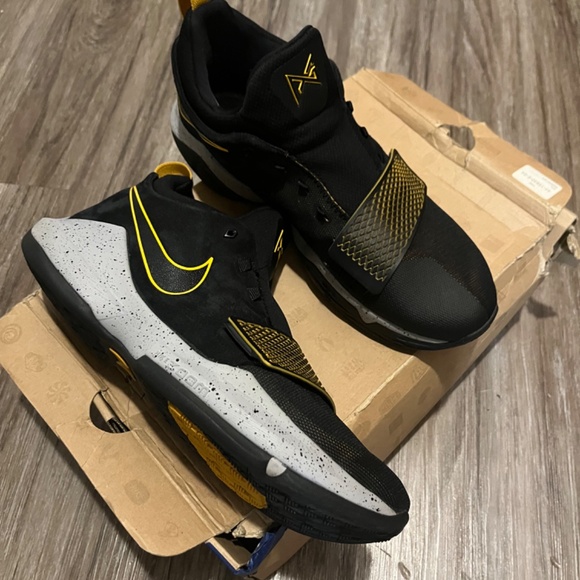Paul George PG13 University GOLD main image 4